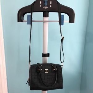 Clōe crossbody bag black